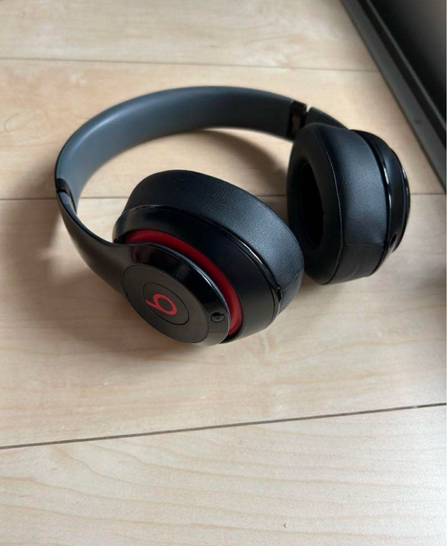 BeatsStudio2 ワイヤレスヘッドフォン レッドブラック ケース付き