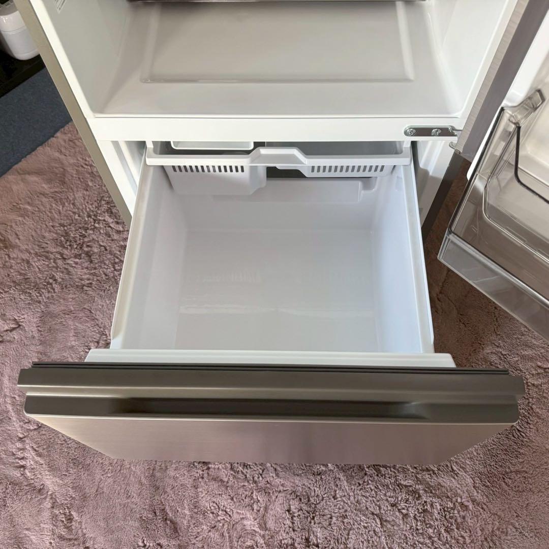 ふるふる ✨アクア　冷蔵庫　AQR-26R（N）　2024年　美品