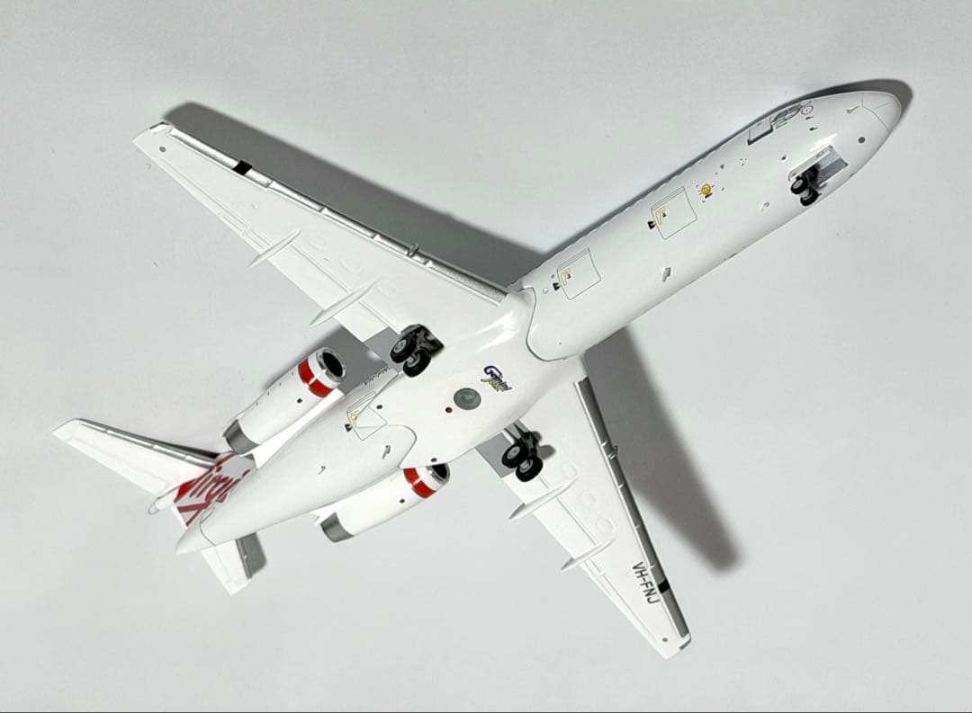 航空機・ヘリコプター Gemini 1/200 Fokker100 Virgin Australia