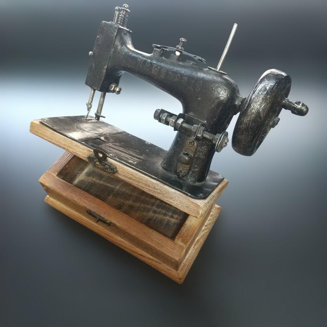 【 アンティーク 】 手動ミシン デザイン 小物入れ インテリア