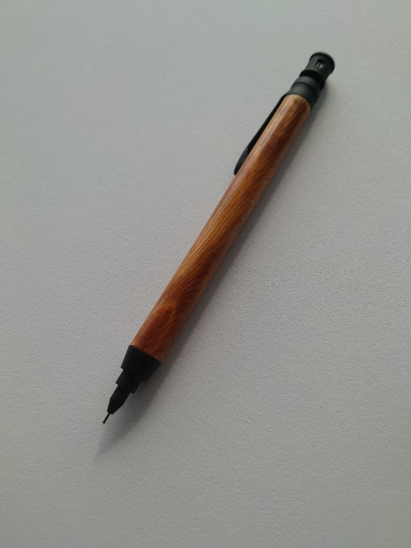 木軸ペン　ケヤキ　シャープペンシル　0.5　拭き漆　うるし仕上げ　MDS1