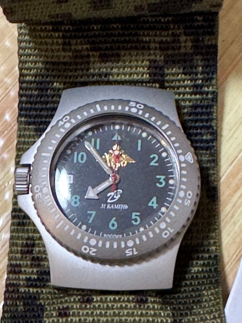 ロシア陸軍、腕時計、ボストーク、手巻き仕様、実物、未使用品