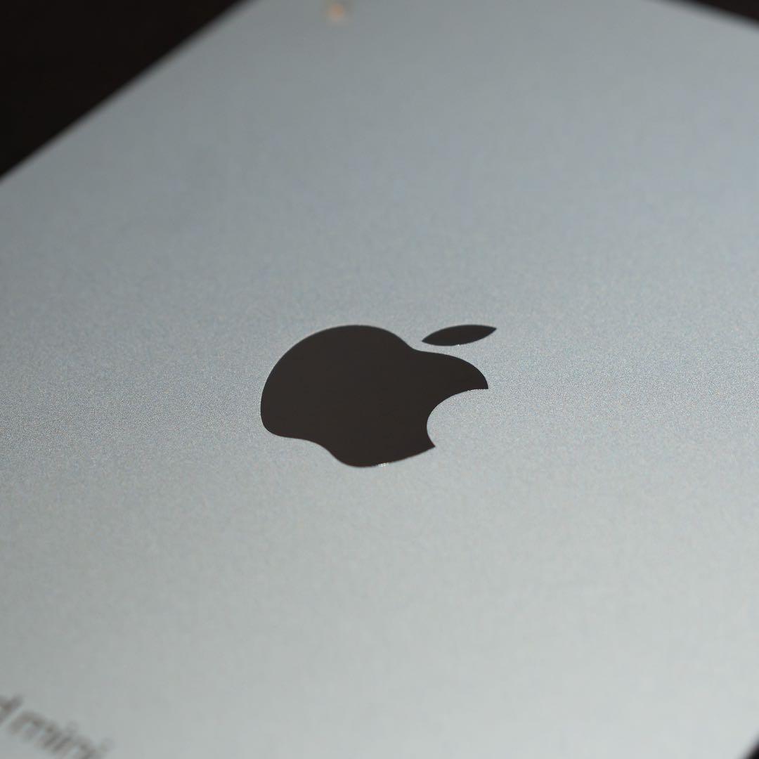 未使用近 iPad mini 7世代 ブルー(A17Pro)当日発送