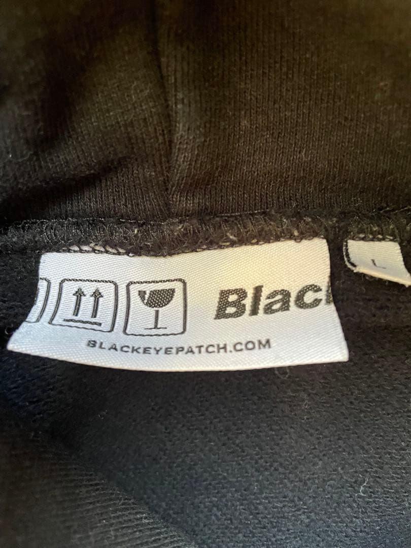 Black Eye Patch ブラックパーカー L