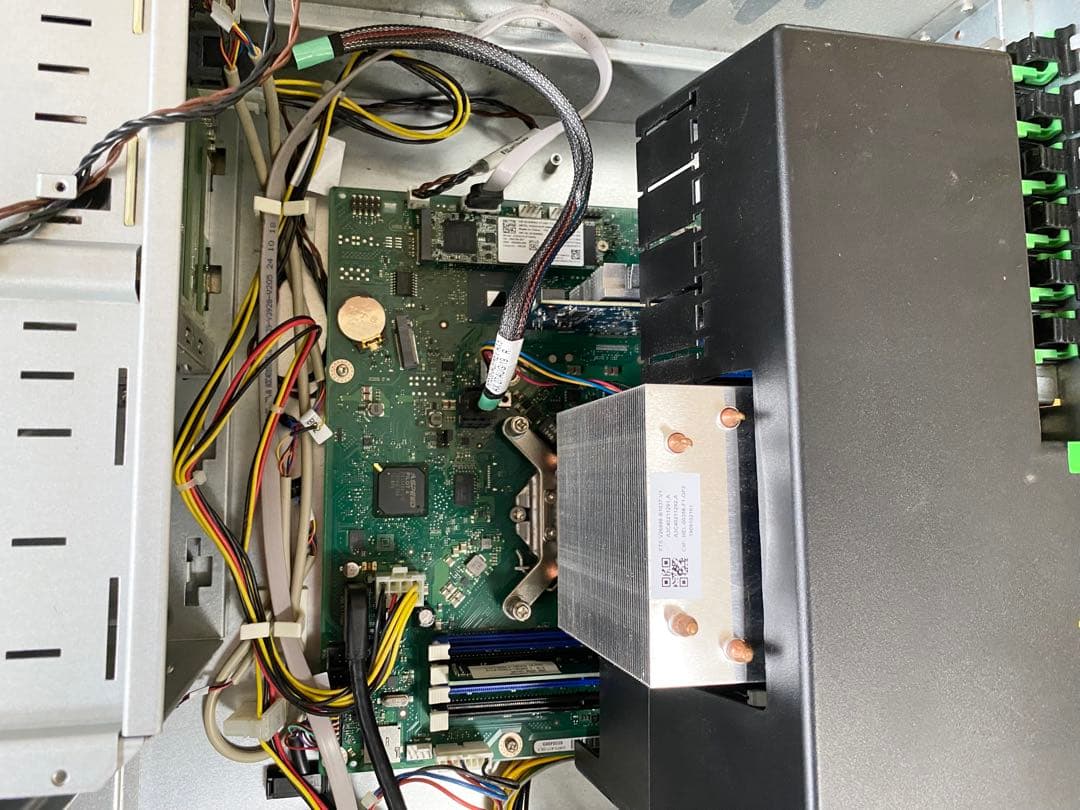 富士通Server PRIMERGY TX1330 M4 Xeon E-2124