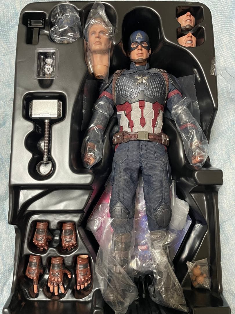 ホットトイズ アベンジャーズエンドゲーム キャプテンアメリカ フィギュア