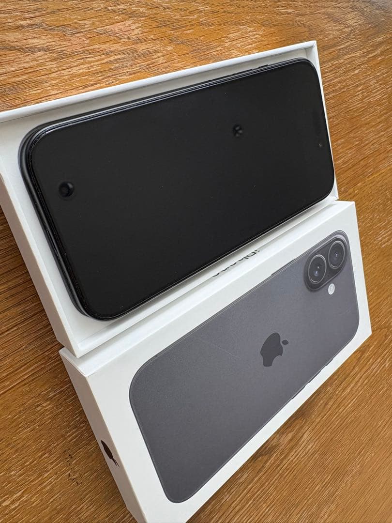 Apple iPhone 15ブラック【中古美品】【11/15までの出品】