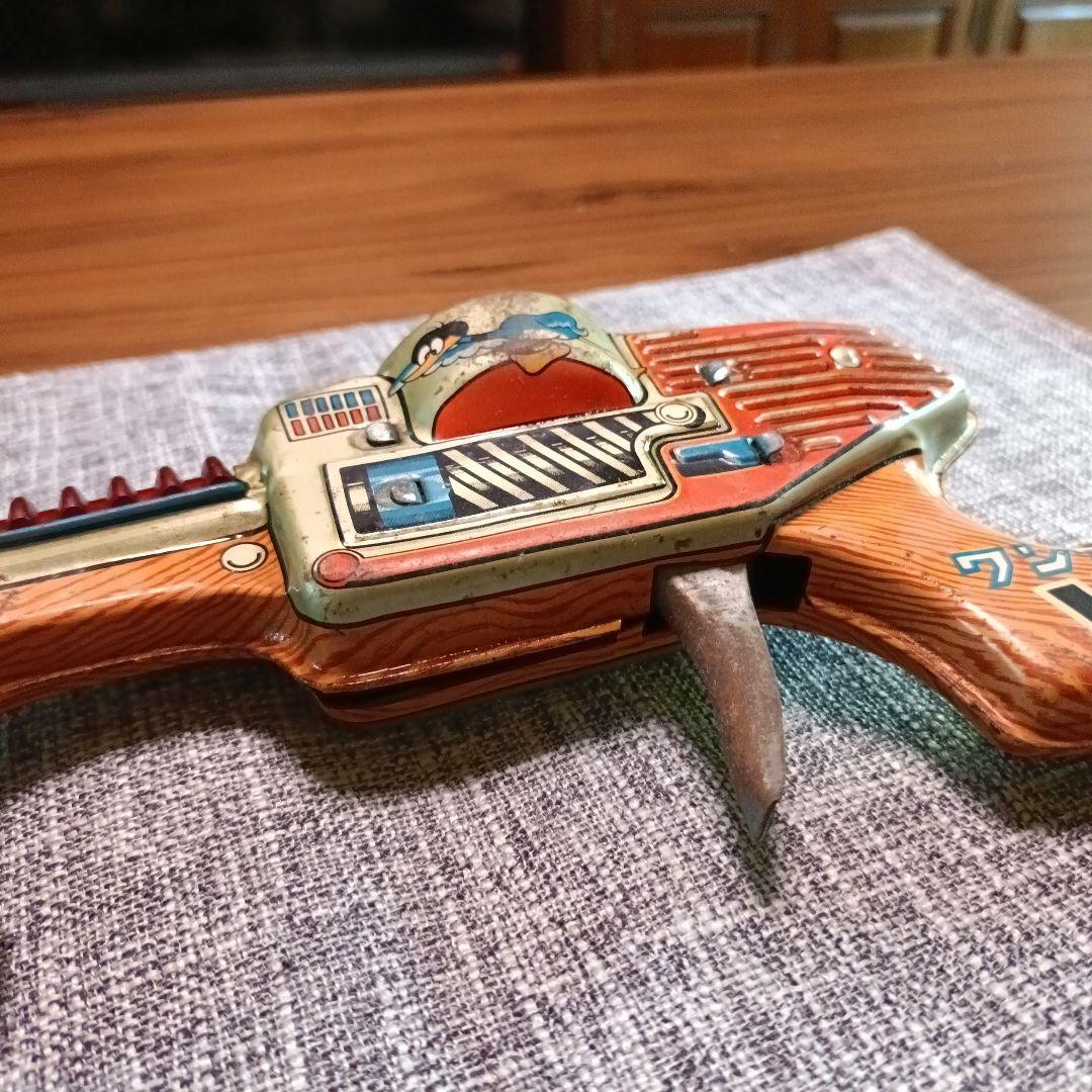 W3 ワンダー　スリー　トミーガン