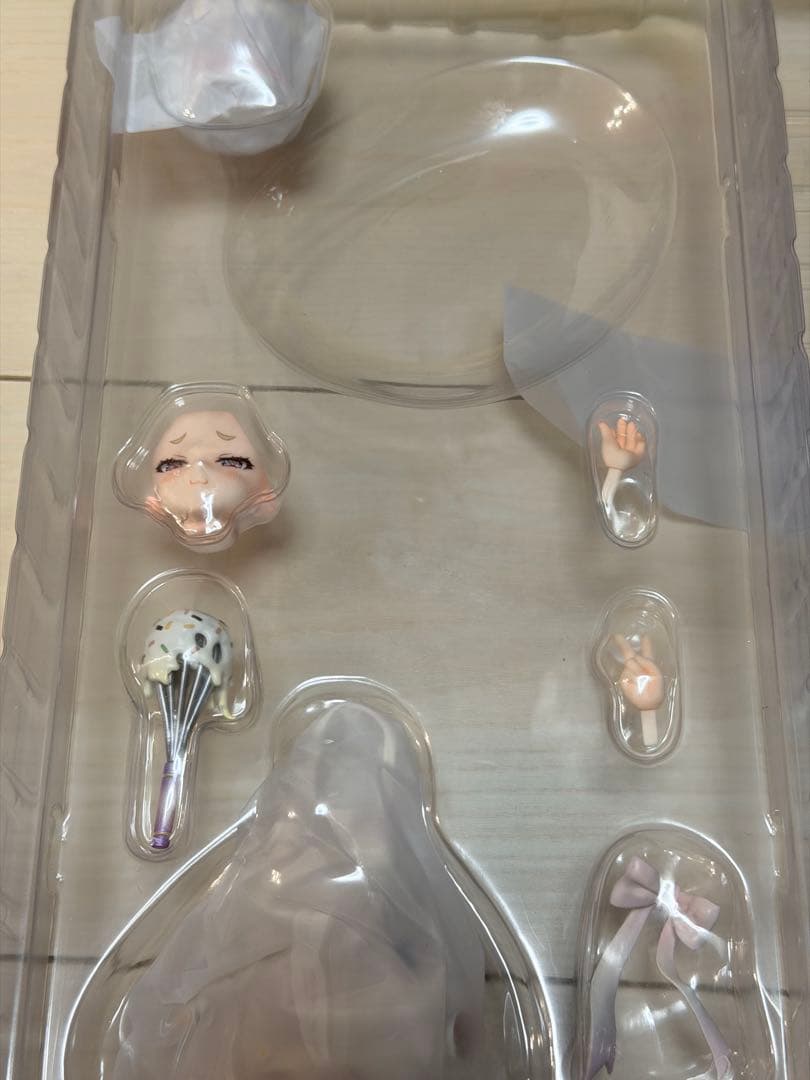 【難あり】アズールレーン バッチ アニバーサリーイラスト Ver.ぬいぐるみ付き