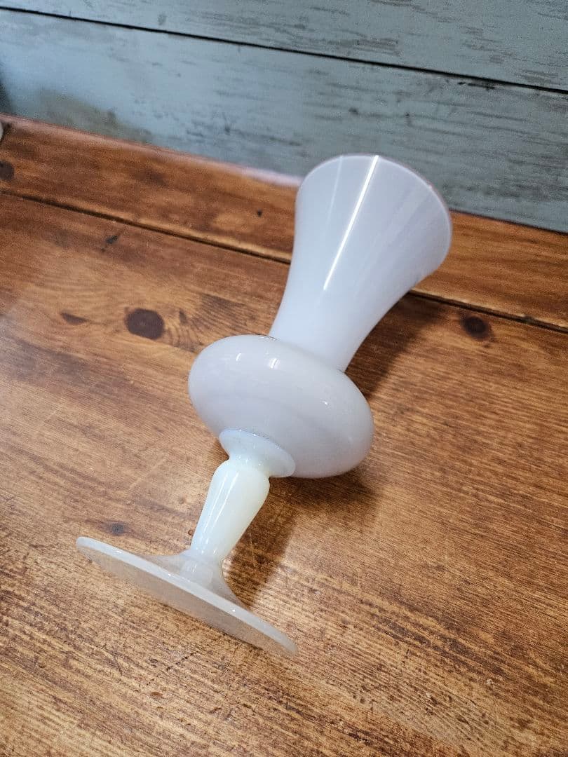 フランスアンティーク オパールセントガラスの花瓶 グラス 花器 花入れ