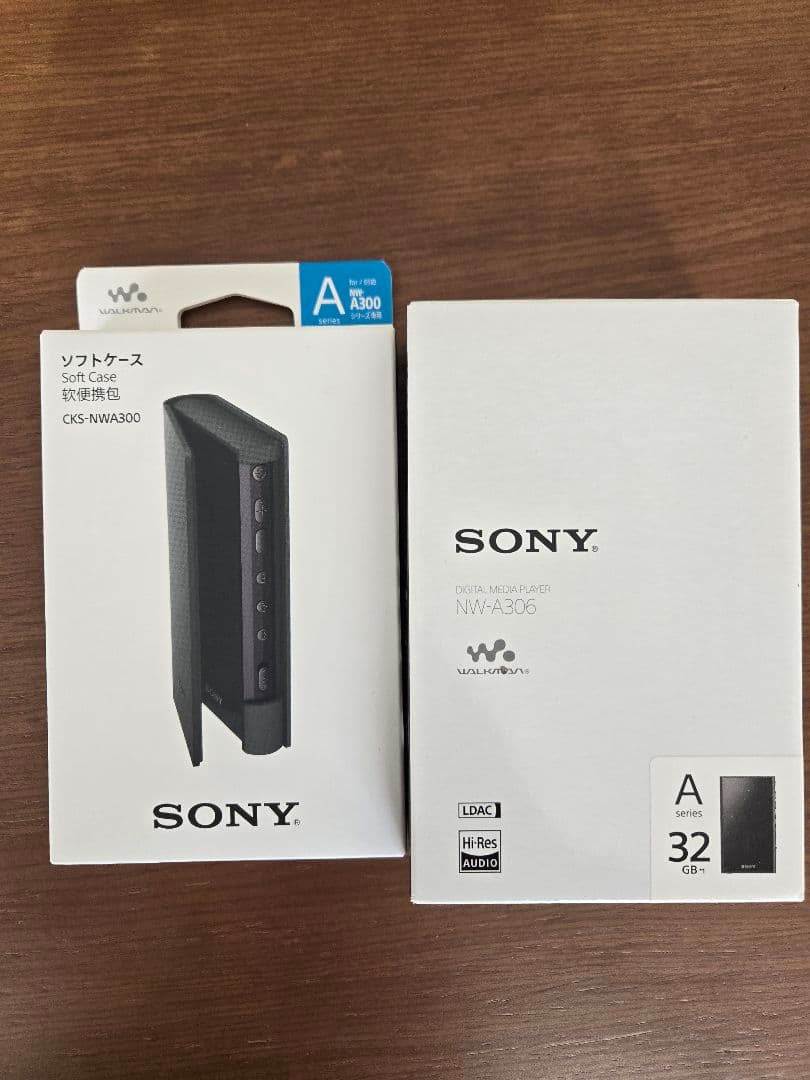 NW-A306 [32GB]　ブラック 純正ソフトケース・保護フィルム付き