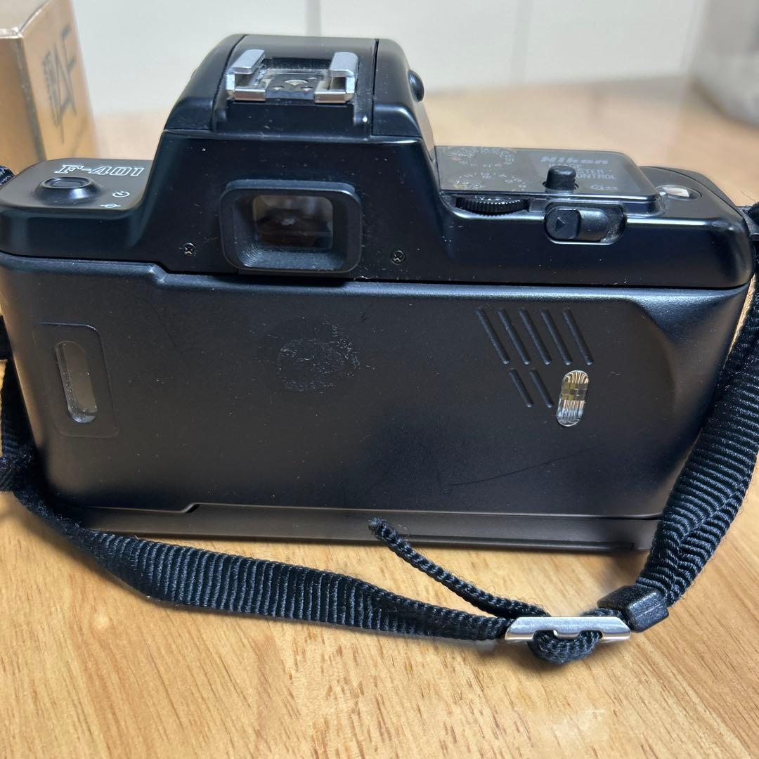 Nikon AF 一眼レフカメラ とレンズMicro-Nikkor 60mm