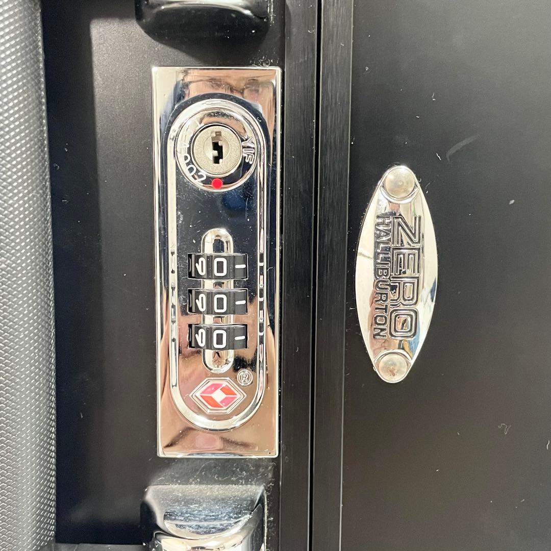 ゼロハリバートン　アルミキャリーケース　ブラック