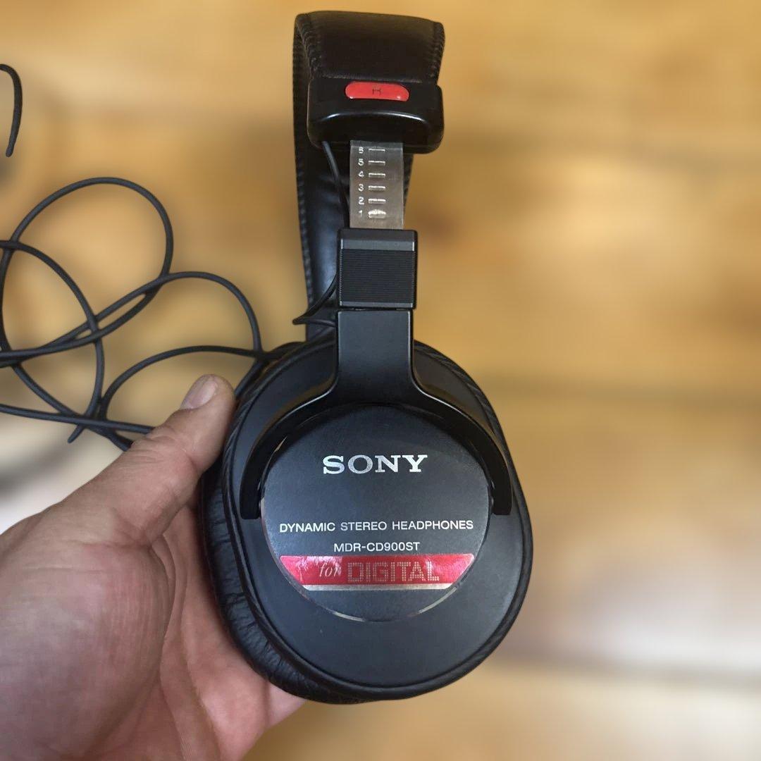 ヘッドホン SONY MDR-CD900ST