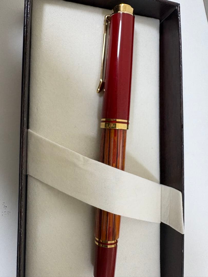 Pelikan M600万年筆 トータスシェルレッド(限定色)