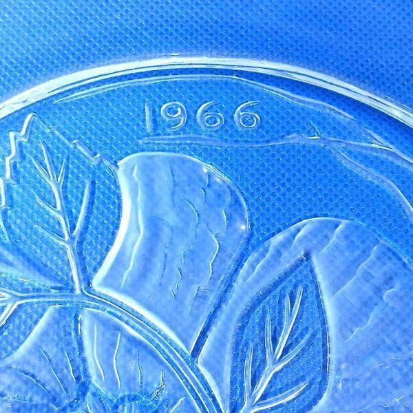 感謝セール ラリック イヤープレート 花 クリスタルガラス 飾り皿 アンティーク