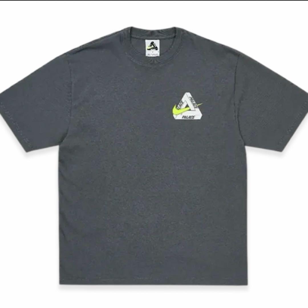 パレス x ナイキ トライ スウッシュ Tシャツ チャコール 2XL