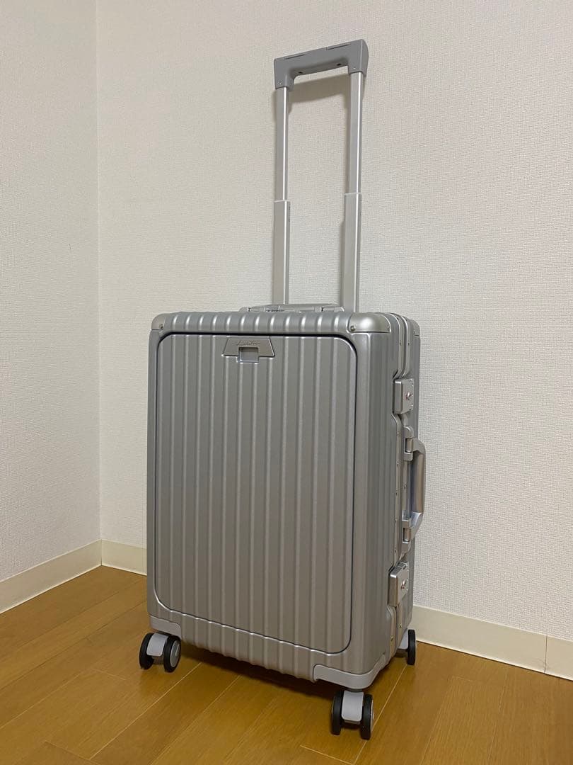 リベティキャリーケースSサイズ 新品未使用　純正カバー&キャスターカバー付