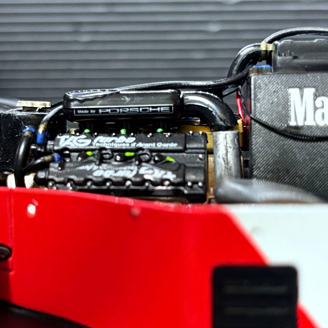 ワンオフカスタム 1/18 Solido マクラーレン MP4/2B 1985