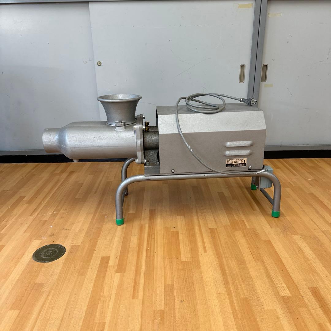 丸ニ陶料　土練機　KNEADING MACHINE MINI GIANT-1