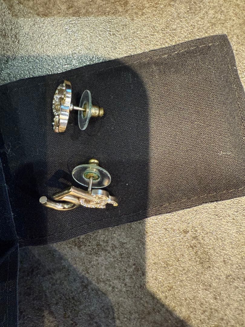 CHANEL ロゴデザイン ピアス(両耳用) 正規品 ココマーク NO.5 5