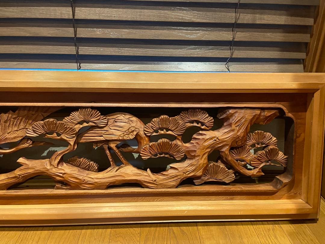 2つセット　欄間　鶴と松のデザイン　彫刻　両面彫り