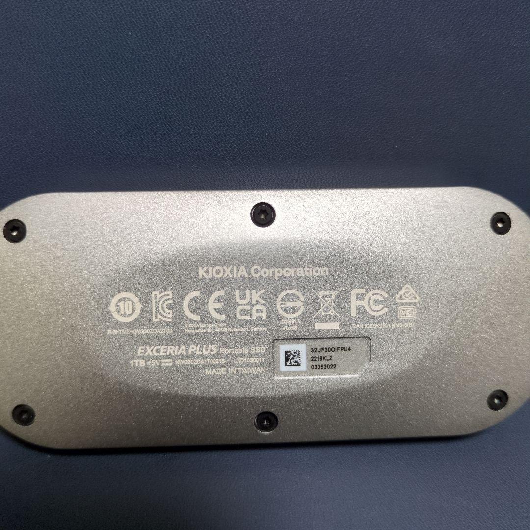 KIOXIA EXCERIA PLUS 1TB ポータブルSSD
