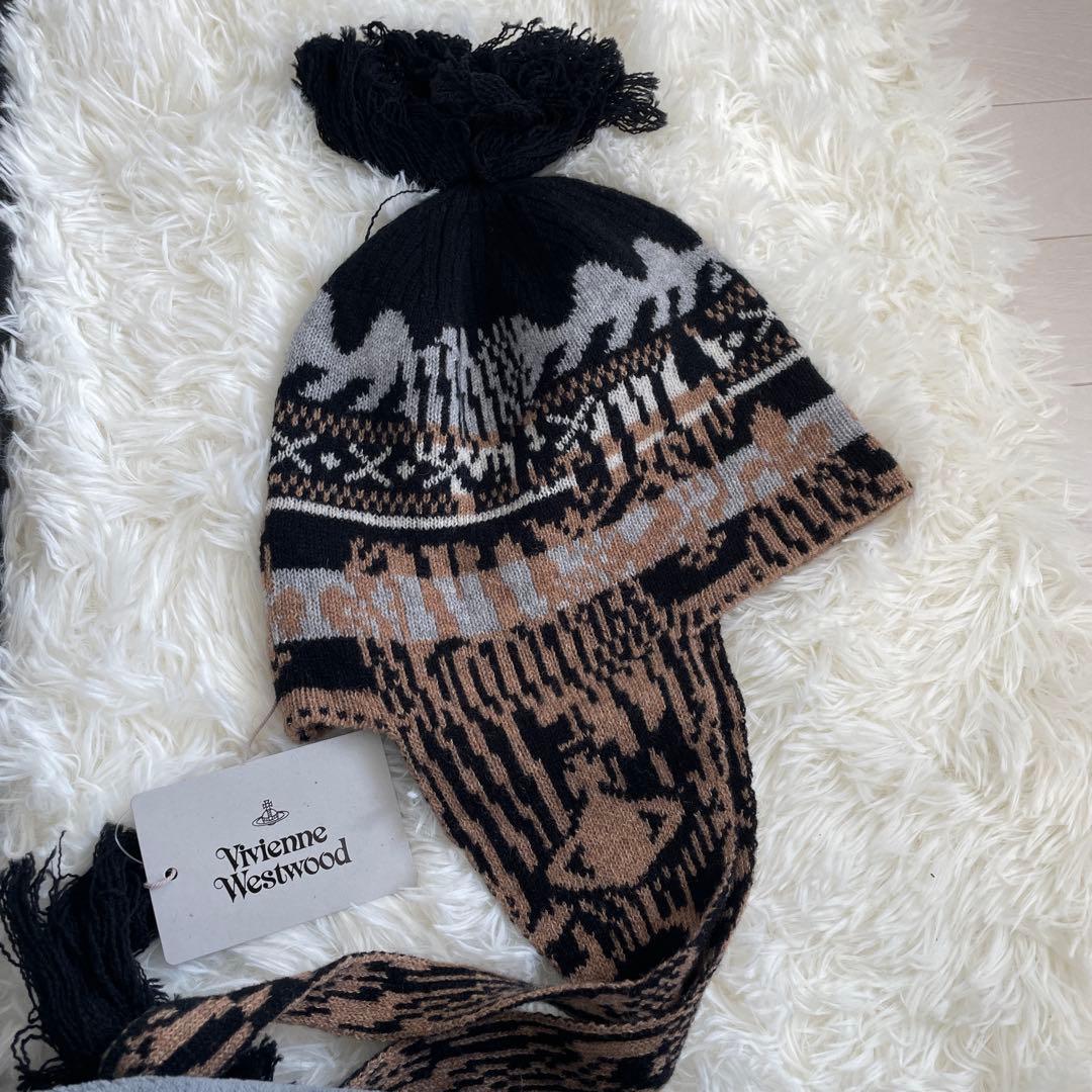 Vivienne Westwood ポンポン付きニット帽