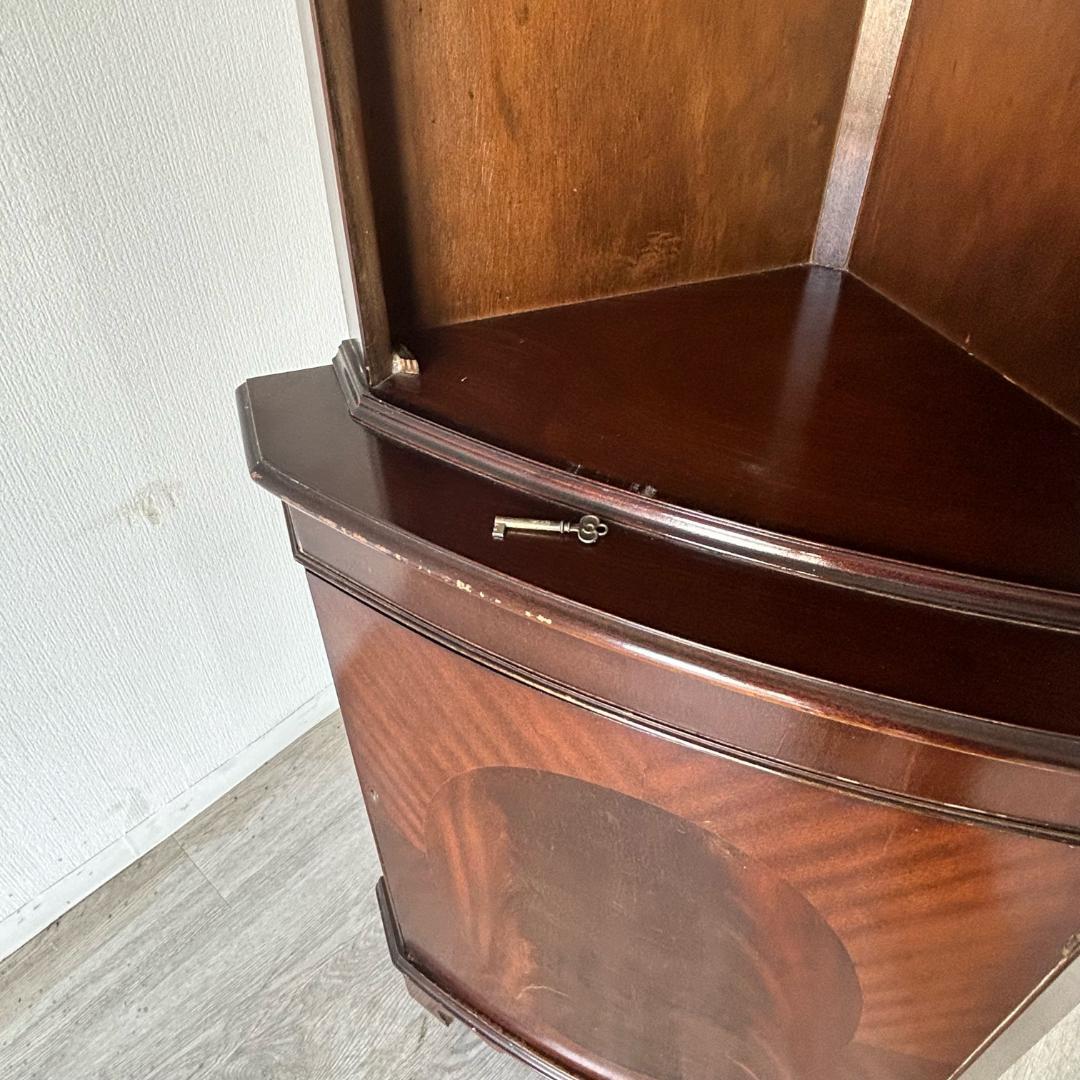 イギリス アンティーク　家具 コーナーキャビネット　1950年頃 516A