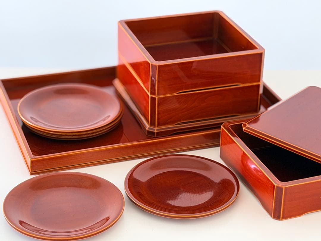 飛騨春慶　漆器 重箱 皿5枚 盆　収納木箱付き　迎春準備