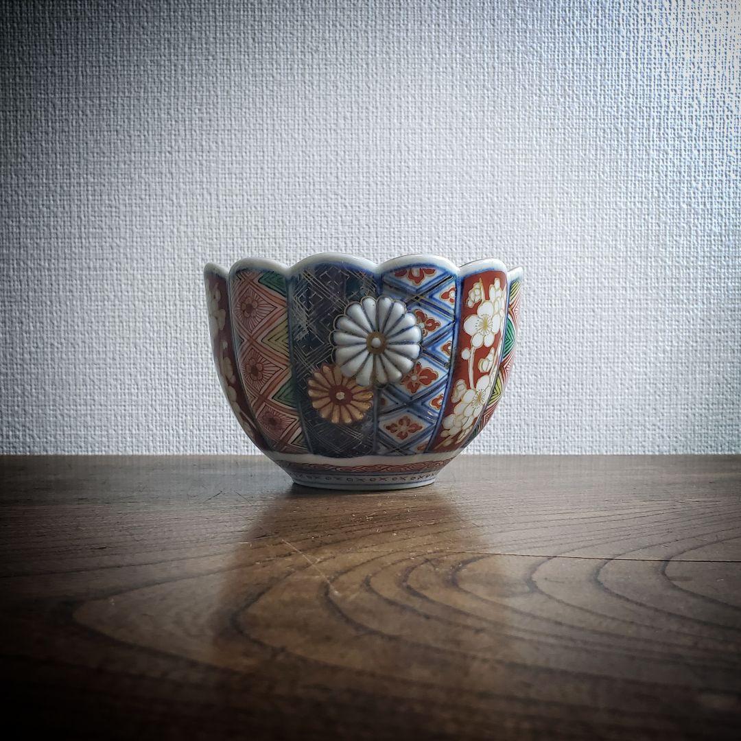 古伊万里 奇玉宝鼎之珍 金彩色絵 花草文 輪花　向付　菊　大聖寺伊万里　ニュウ