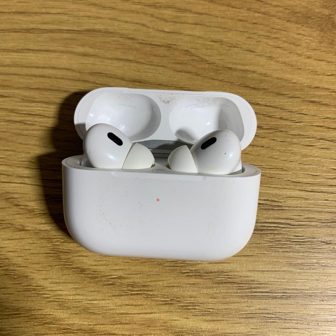 Apple AirPods Pro 第二世代　lightning