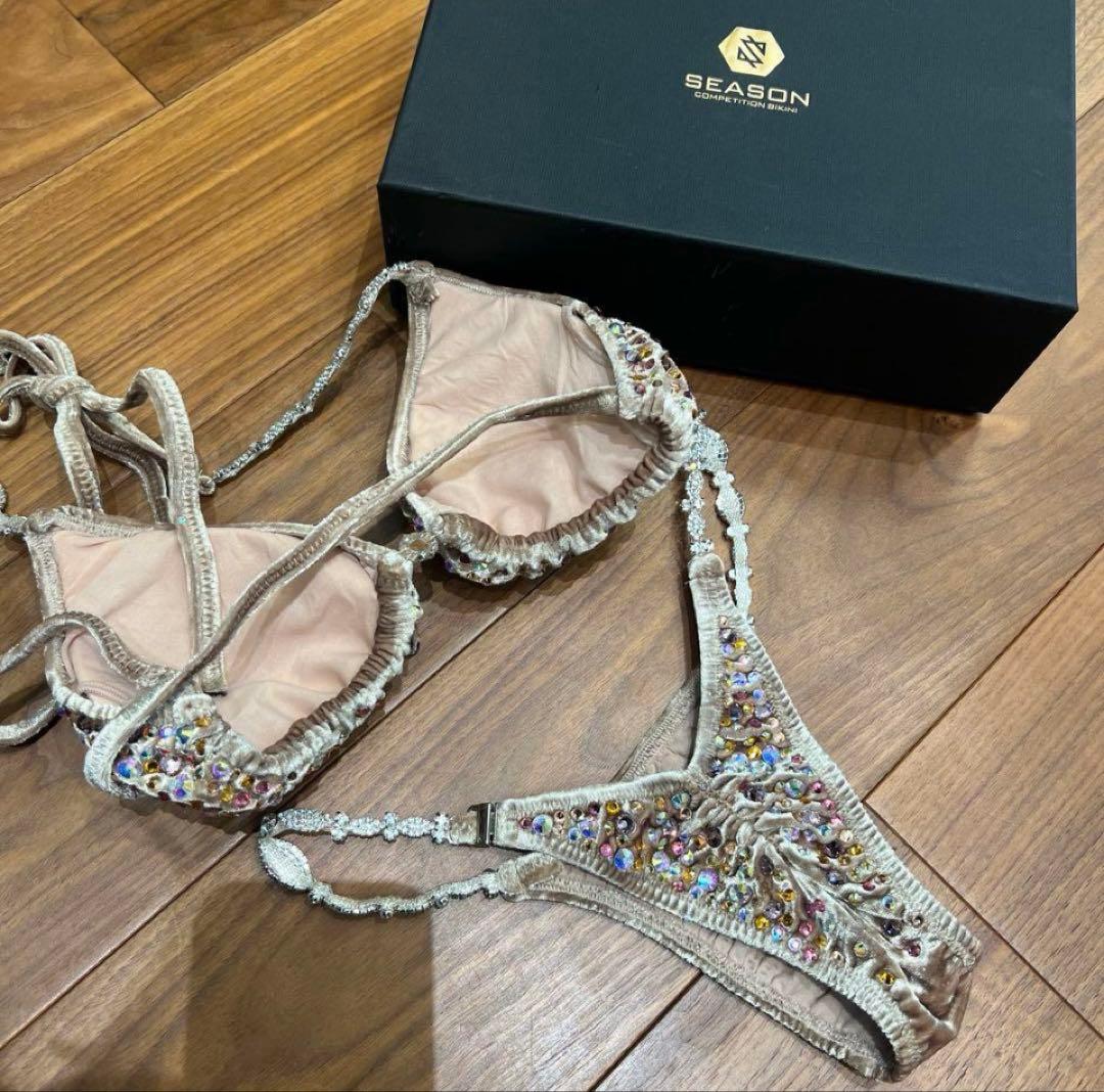 コンテストビキニ