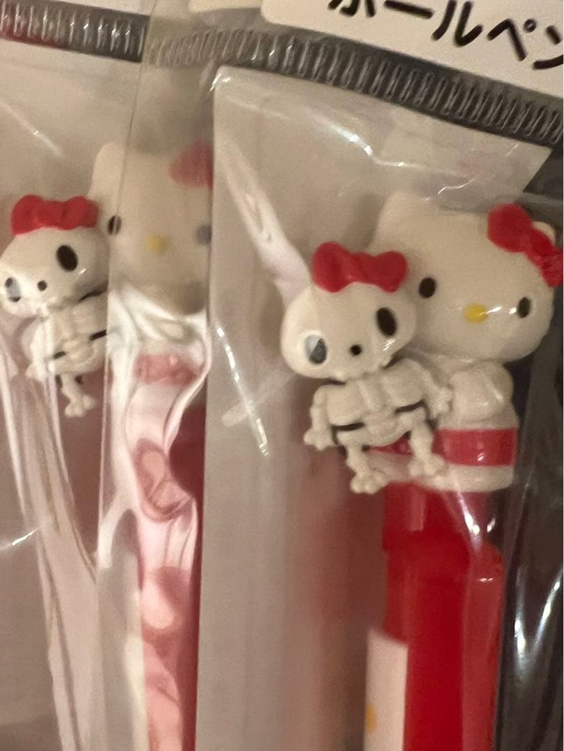激レア　希少　ハローキティ×柔道整復師　ストラップ・ボールペンフルセット