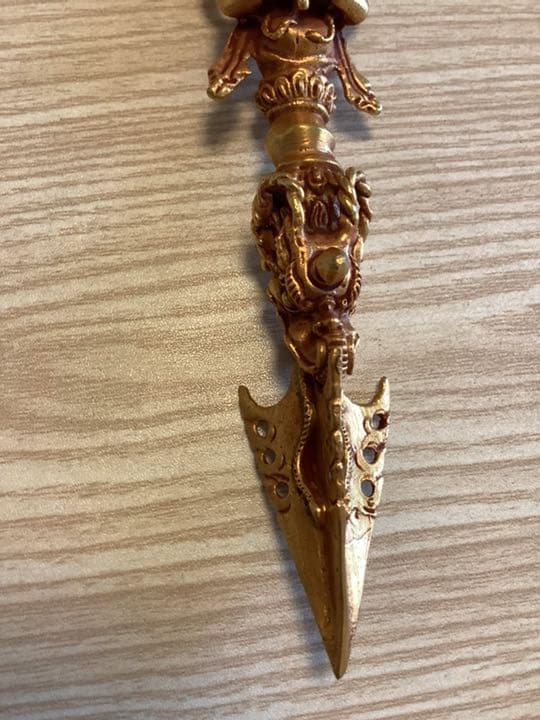 《 チベット密教　新品 》 プルパ　金メッキ　憤怒神　守護神　約13センチ　60