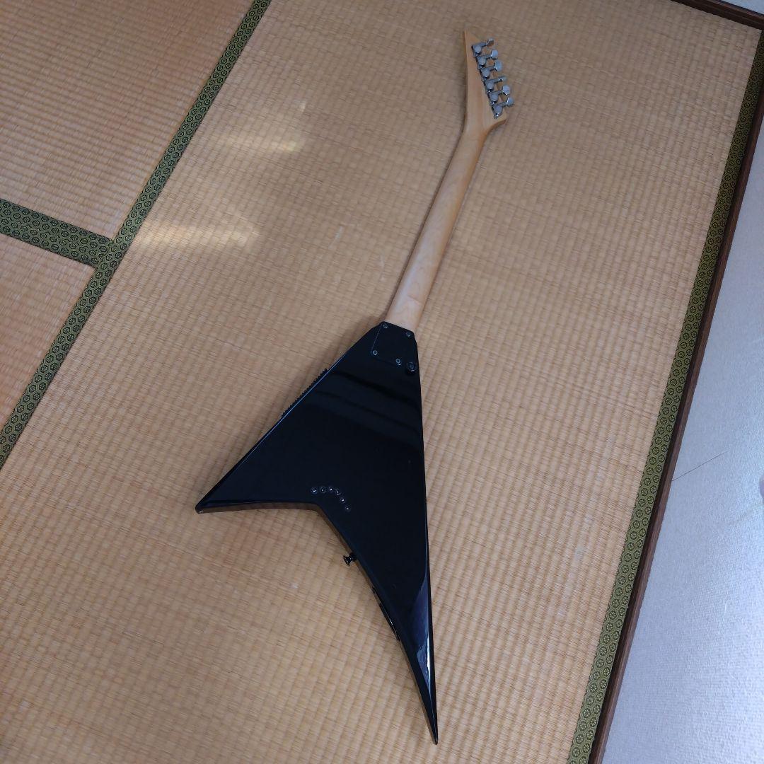 価格交渉ご自由に!変形V　ギター　黒　ブラック