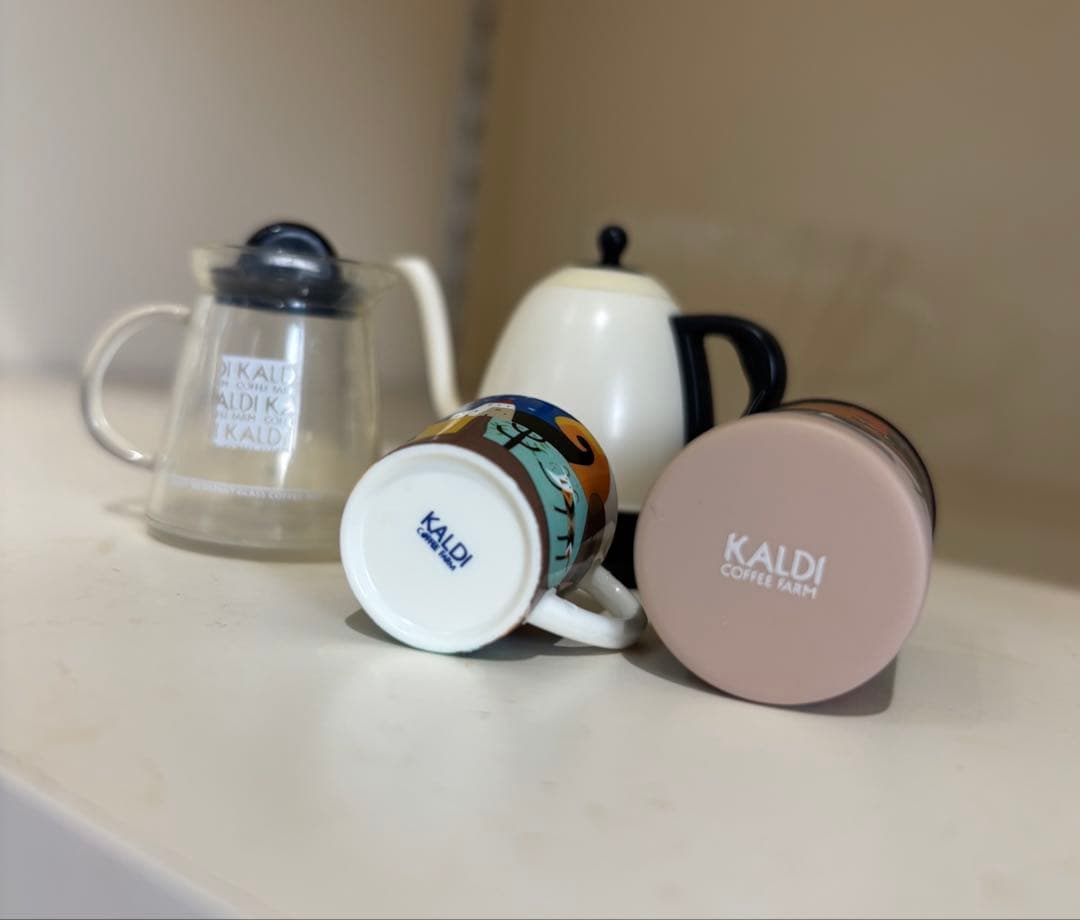 カルディ　ミニチュアフィギュア　レア品2種入り　伝説柄