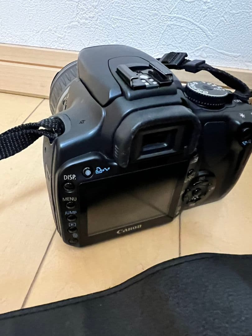 Canon EOS 77D デジタル一眼レフ