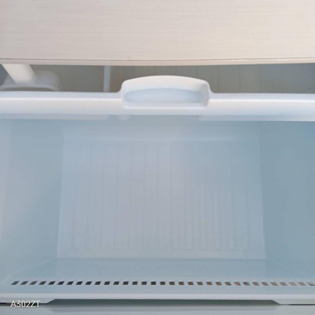 送料設置無料　東芝　人気モデル　大型冷蔵庫　340L