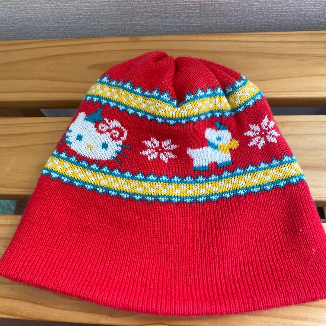 ダルマキティーちゃん。マフラー帽子た付き。レア品