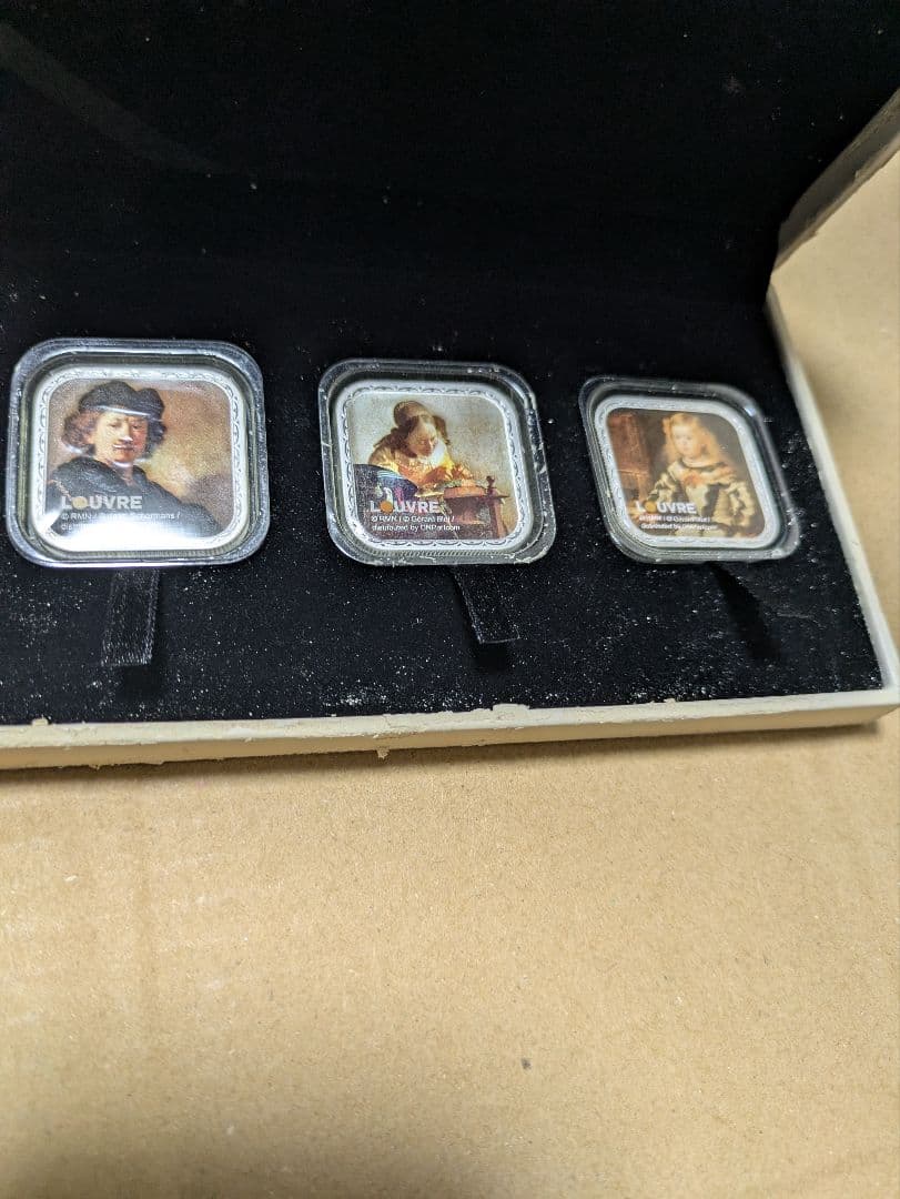 ルーブル美術館1オンス純銀3枚　BOX劣化あり