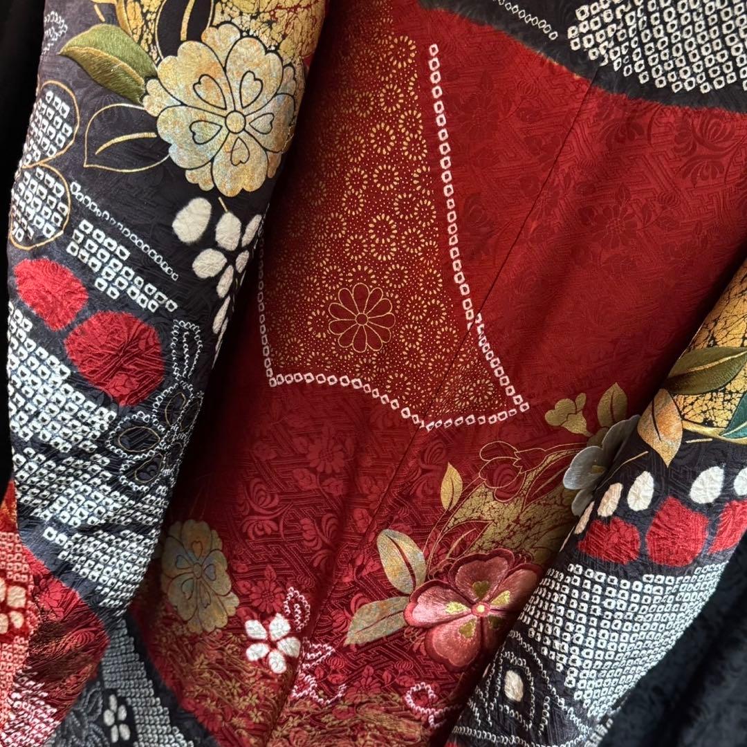 美品　絞り　地紋　金彩　鬘帯花文　花刺繍　逸品　フルセット　振袖　振り袖