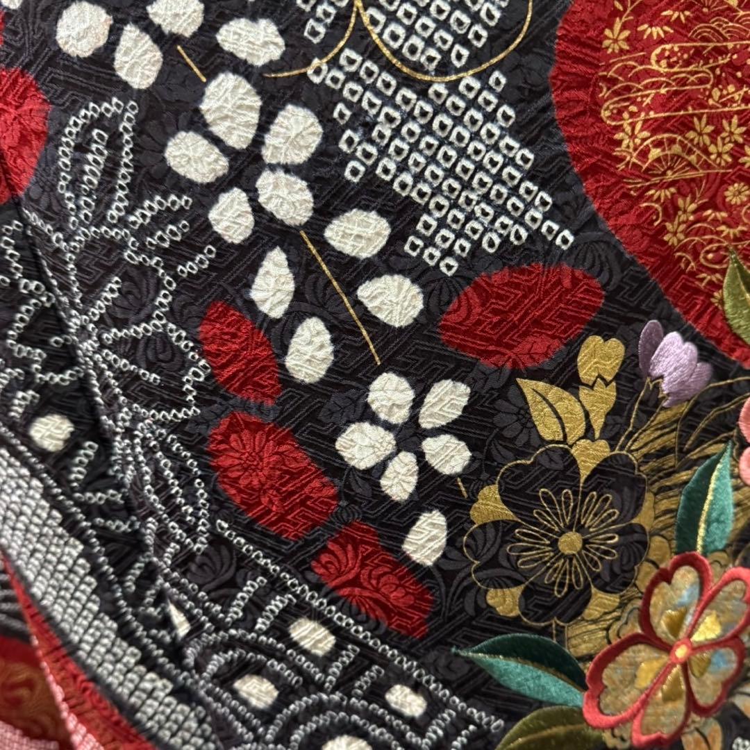 美品　絞り　地紋　金彩　鬘帯花文　花刺繍　逸品　フルセット　振袖　振り袖