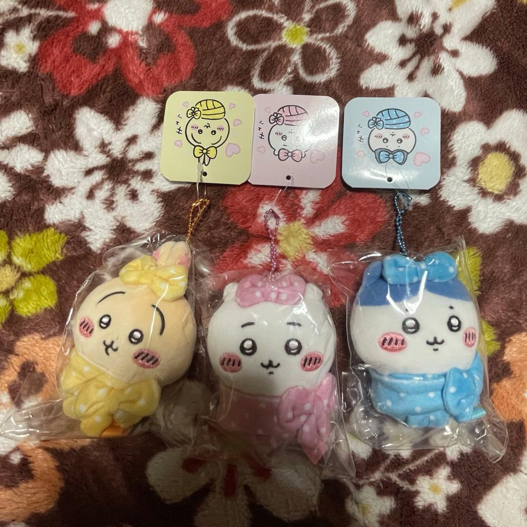 ちいかわ　キュッ　おくるみぷちミニマスコット　ちいかわ　ハチワレ　うさぎ