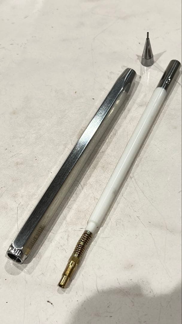 くさいろ　P205 アルミ　六角軸