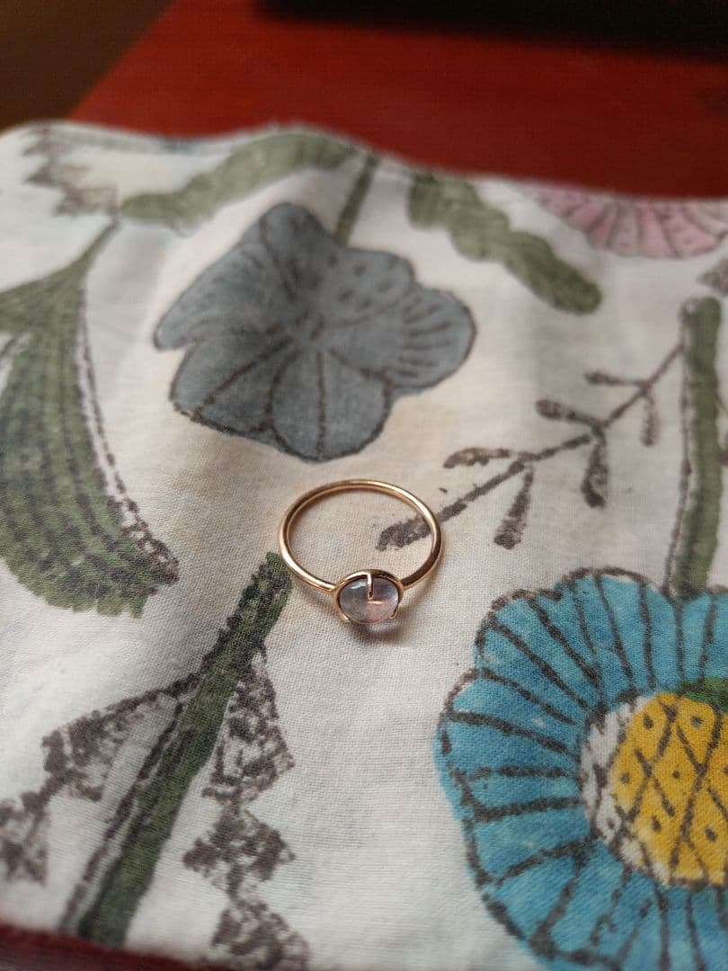 ete　エテ　K10 レインボーフローライト リング