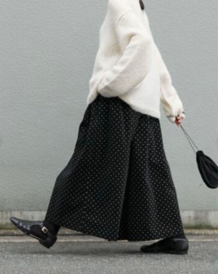 かぐれ　新品　ドットコーデュロイワイドパンツ