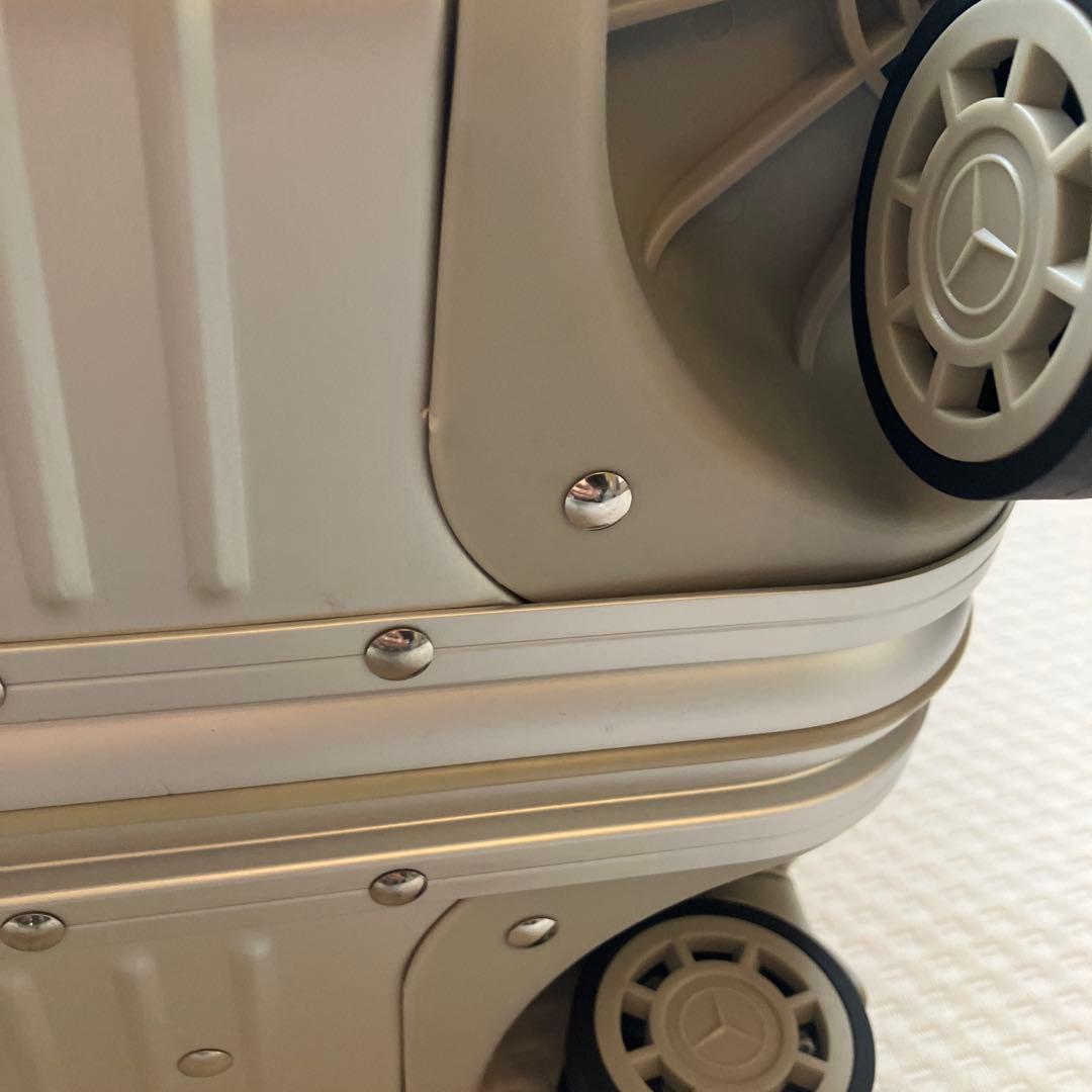 新品未使用メルセデスベンツ アルミスーツケース　非売品　キャリーケース 32L