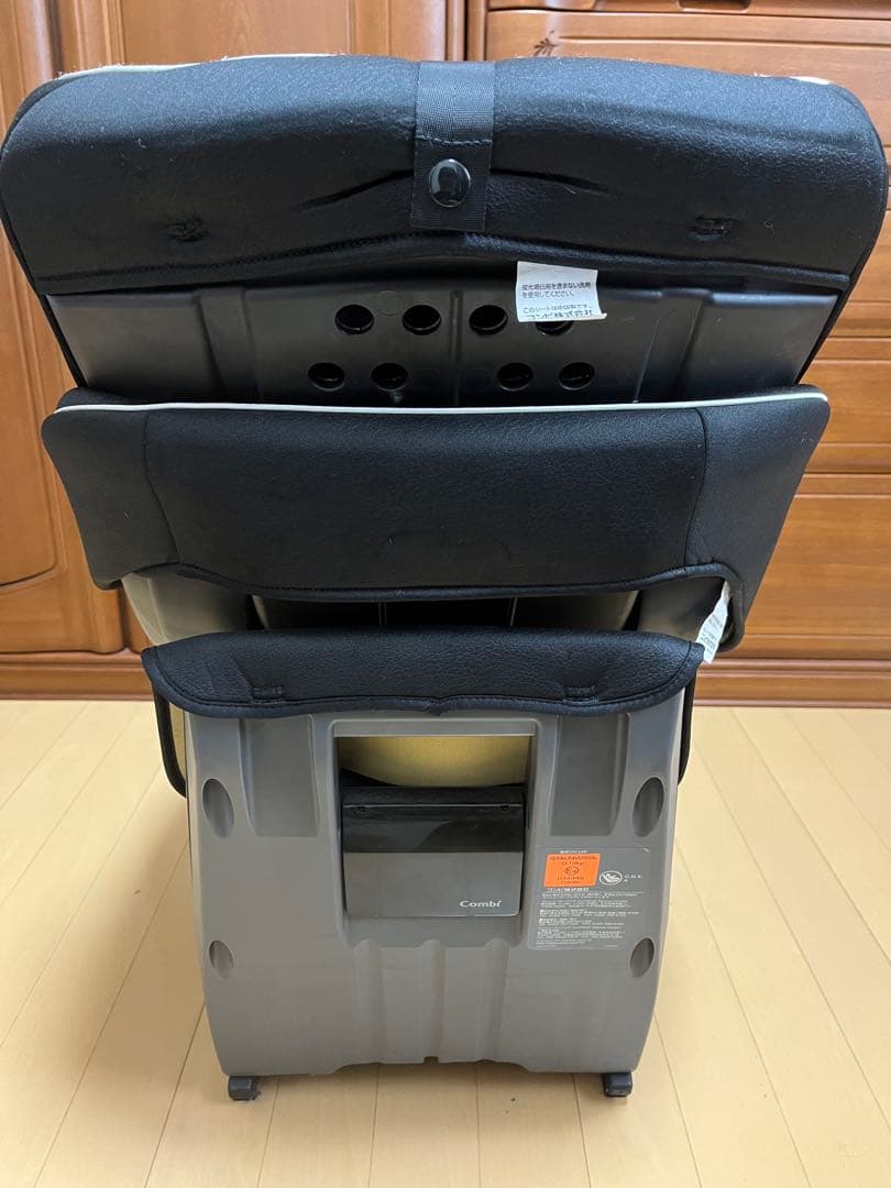 コンビ　チャイルドシート NEROOM ISOFIX