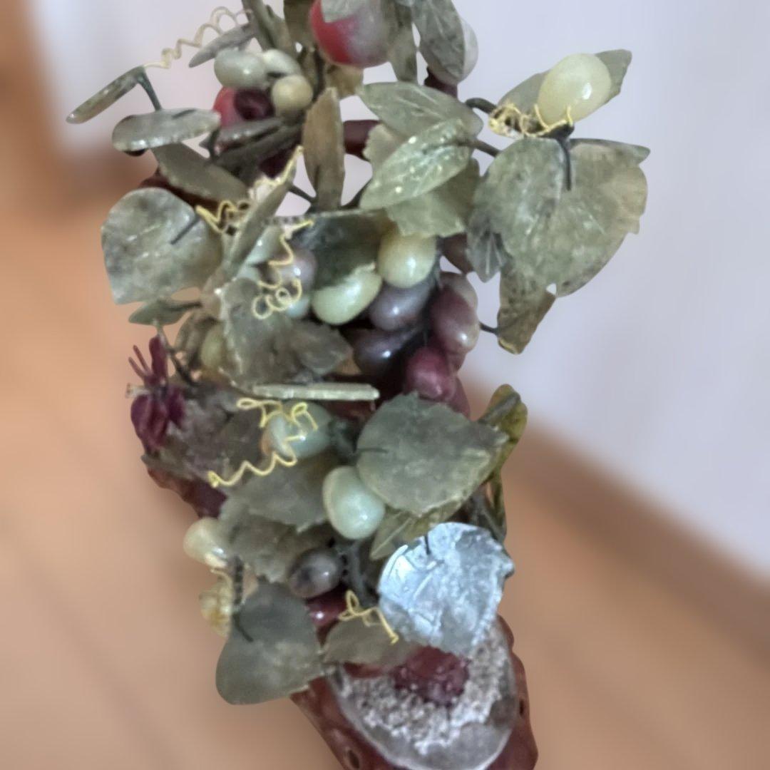 石材製 彫刻 天然石　盆栽風 飾り 桃と葡萄の置物 翡翠 オブジェ 縁起物